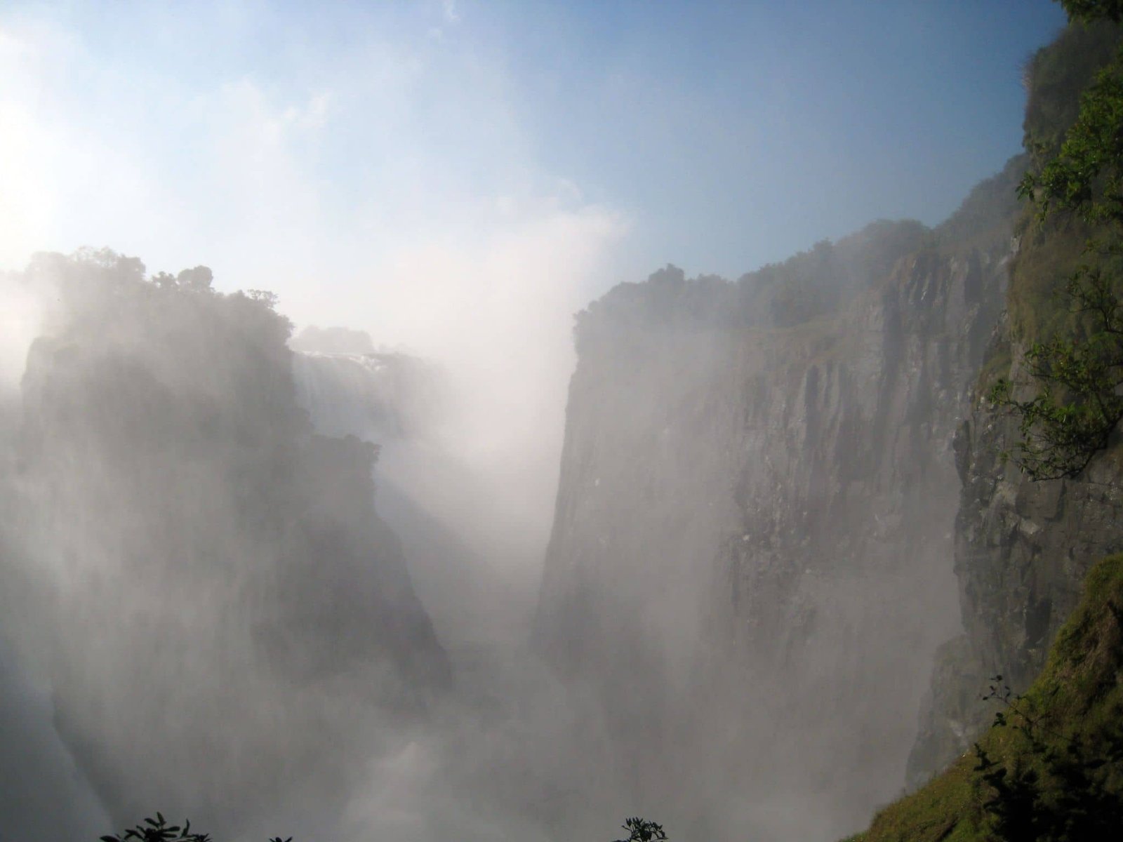 The Smoke That Thunders 1